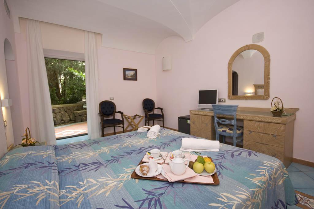 איסקיה Hotel Isola Verde חדר תמונה